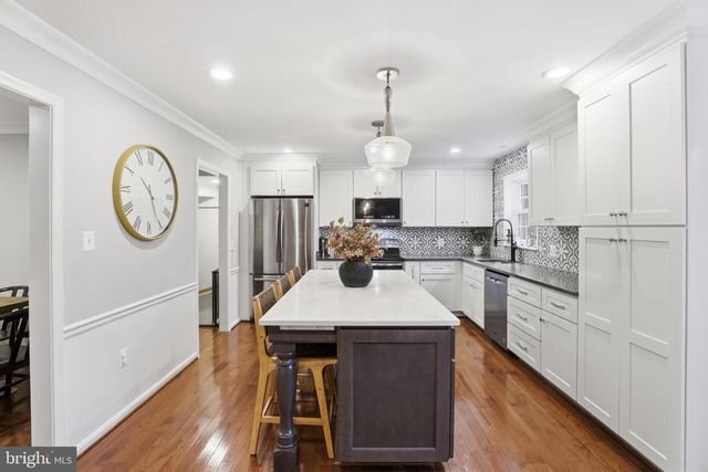 661 N ARMISTEAD ST, Alexandria, VA 22312