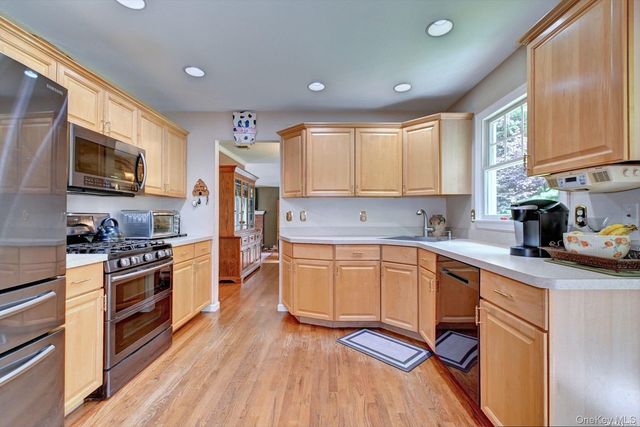 150 N Woods Drive, Wading River, NY 11792