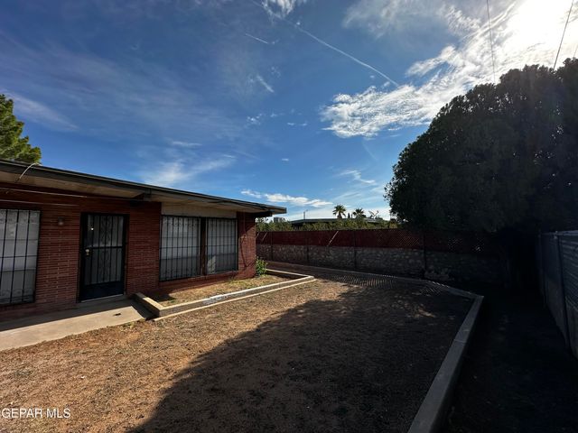 5202 Cornell Avenue, El Paso, TX 79924