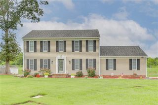 204 Harlan DR, Yorktown, VA 23692