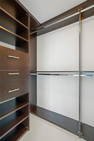 31 SE 6 St 2201, Miami, FL 33131