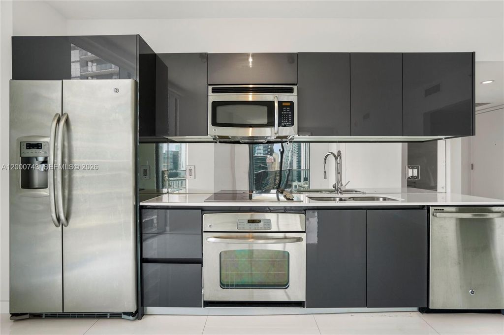 31 SE 6 St 2201, Miami, FL 33131