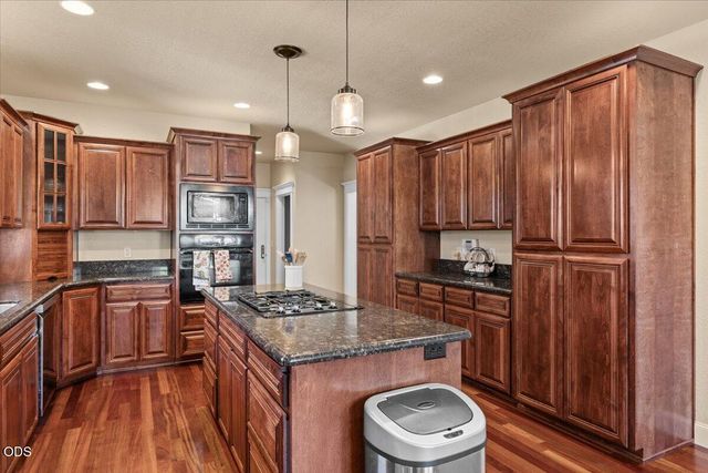 928 Buck Point Street, Central Point, OR 97502