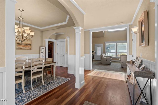 928 Buck Point Street, Central Point, OR 97502