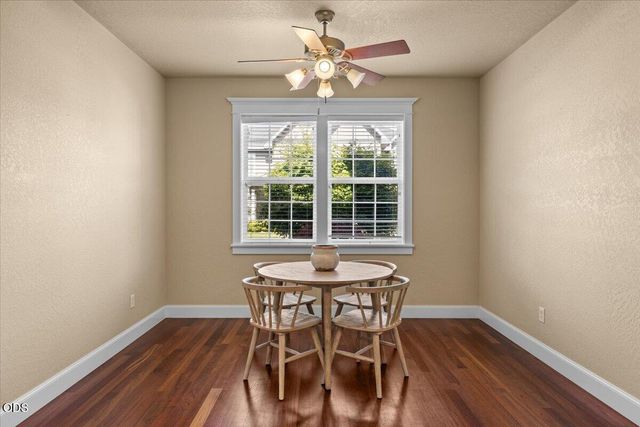 928 Buck Point Street, Central Point, OR 97502