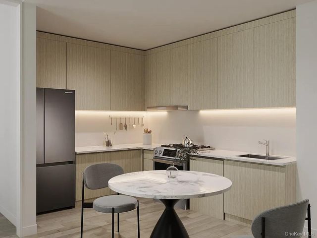 46-30 21st Street 2B, Long Island City, NY 11101