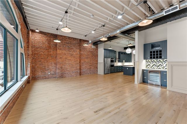 915 Liberty Avenue 701, Downtown Pgh, PA 15222