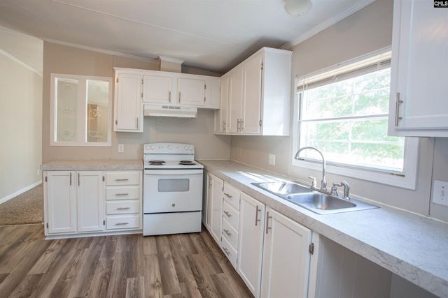 2136 Ridgeway Road, Lugoff, SC 29078