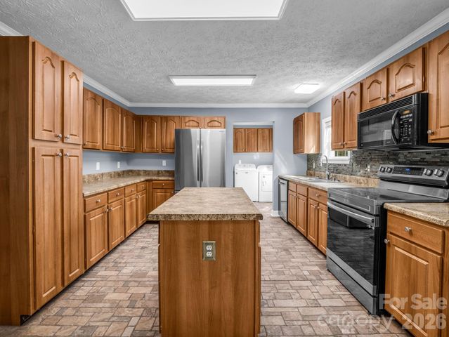 865 Boland Drive, Lake Lure, NC 28746
