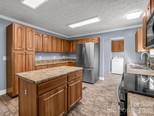 865 Boland Drive, Lake Lure, NC 28746