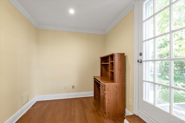 240-02 Poplar Street, Douglaston, NY 11363