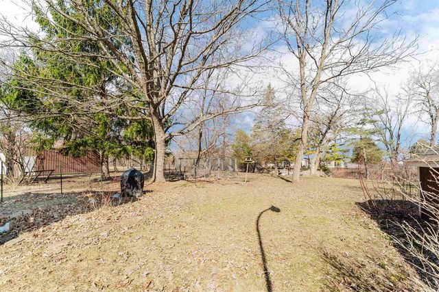 8480 SHIRLEY COURT, Winneconne, WI 54986