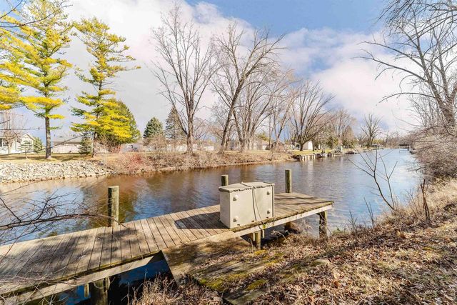 8480 SHIRLEY COURT, Winneconne, WI 54986