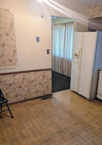 1601 E Sandalwood Place, Columbus, OH 43229
