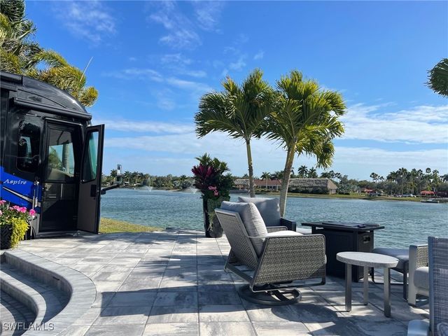 4735 Southern Breeze DR, Naples, FL 34114