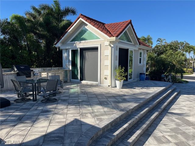 4735 Southern Breeze DR, Naples, FL 34114