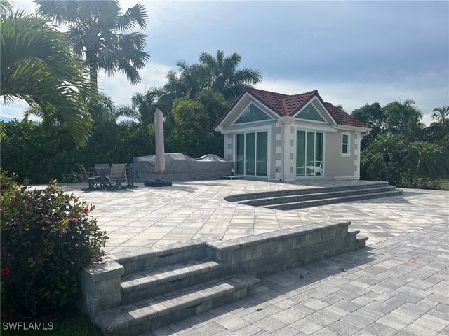 4735 Southern Breeze DR, Naples, FL 34114