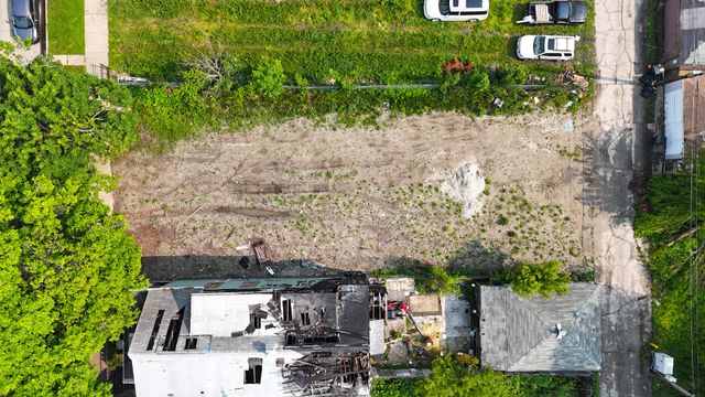 5935 S Carpenter Street, Chicago, IL 60621