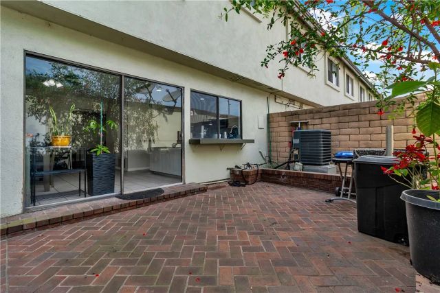 9903 Karmont, South Gate, CA 90280