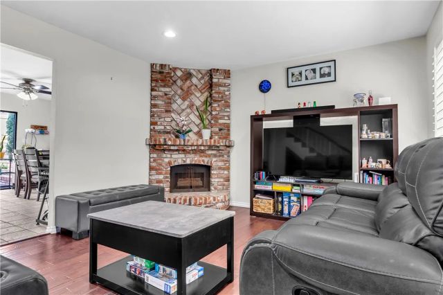 9903 Karmont, South Gate, CA 90280