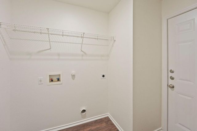 211 Remington RUN, Bastrop, TX 78602
