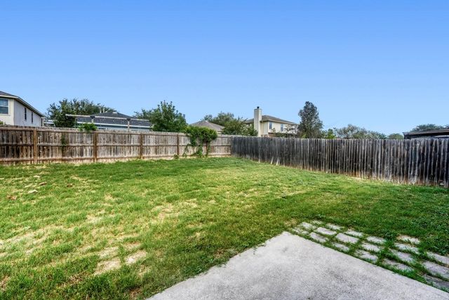 211 Remington RUN, Bastrop, TX 78602