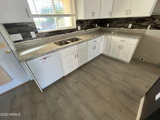 21770 W HARDING Avenue, Wittmann, AZ 85361