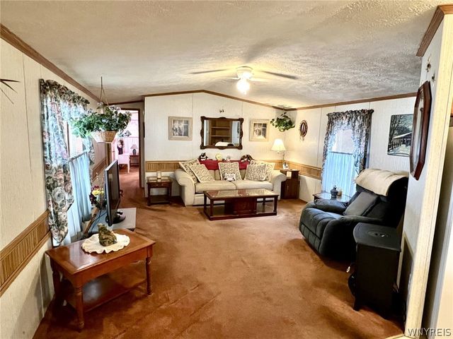 464 Jim Kelly Drive, Lockport Town, NY 14094