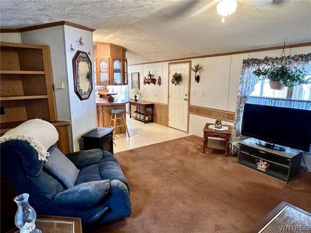 464 Jim Kelly Drive, Lockport Town, NY 14094