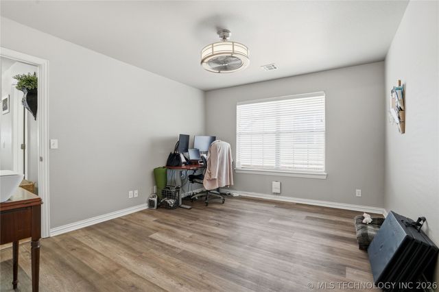 1700 N 1st Street, Broken Arrow, OK 74012