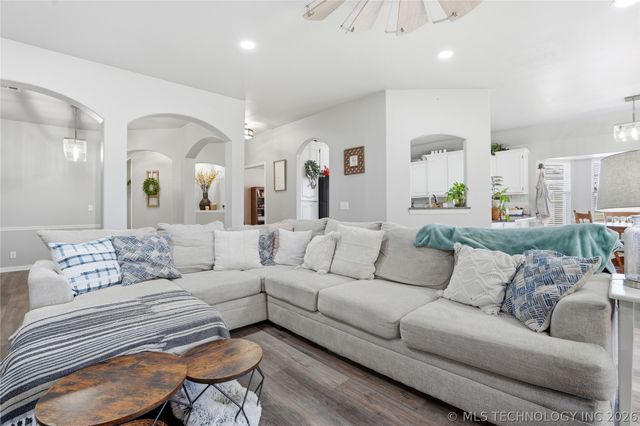 1700 N 1st Street, Broken Arrow, OK 74012