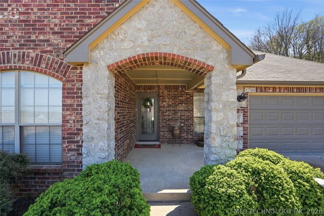 1700 N 1st Street, Broken Arrow, OK 74012