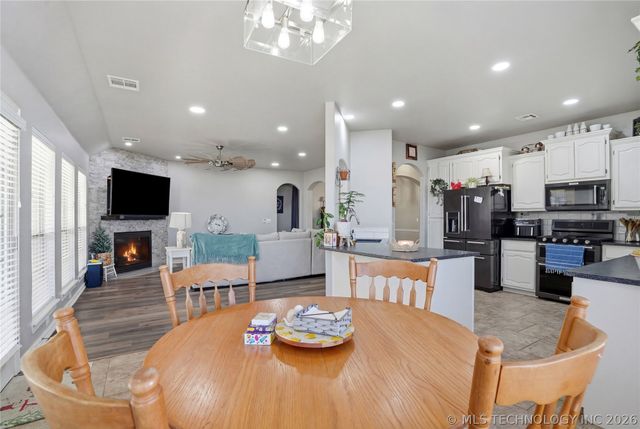 1700 N 1st Street, Broken Arrow, OK 74012