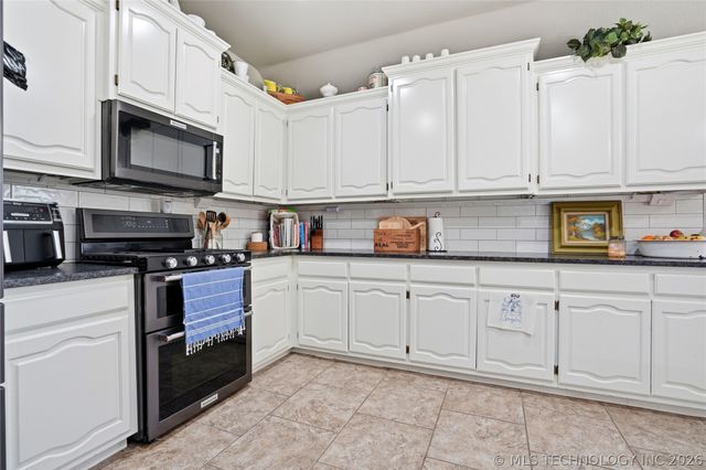 1700 N 1st Street, Broken Arrow, OK 74012