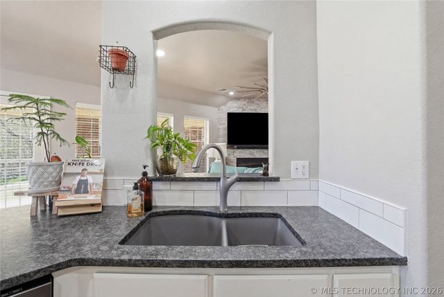 1700 N 1st Street, Broken Arrow, OK 74012