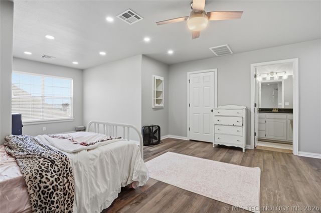 1700 N 1st Street, Broken Arrow, OK 74012