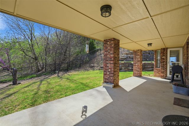 1700 N 1st Street, Broken Arrow, OK 74012