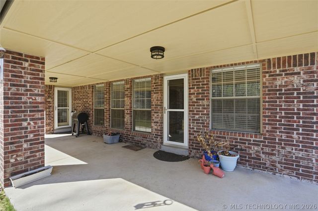 1700 N 1st Street, Broken Arrow, OK 74012