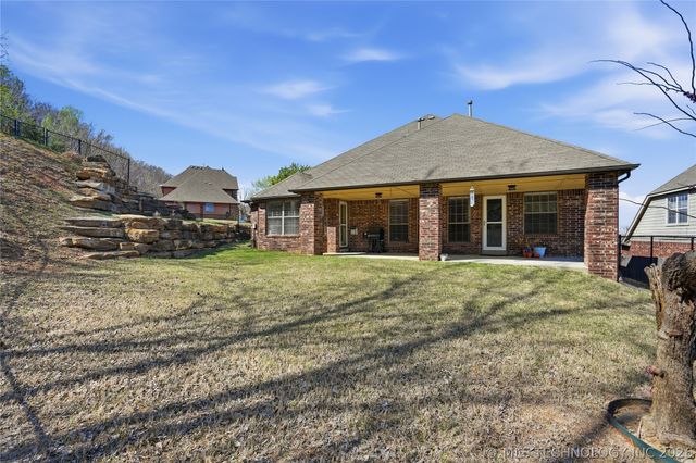 1700 N 1st Street, Broken Arrow, OK 74012