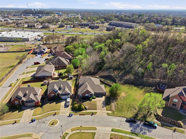 1700 N 1st Street, Broken Arrow, OK 74012