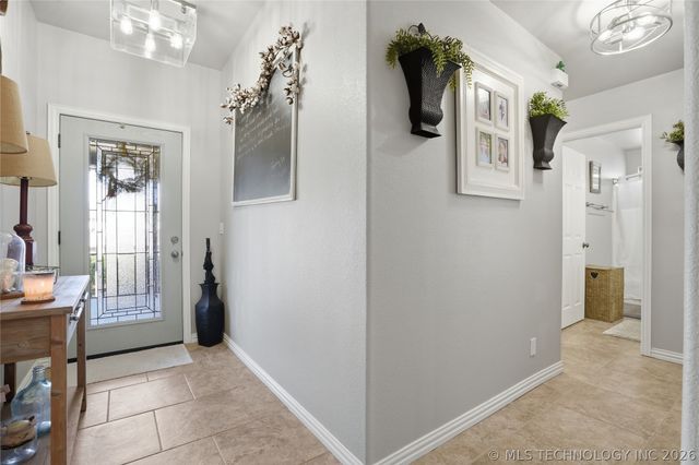 1700 N 1st Street, Broken Arrow, OK 74012