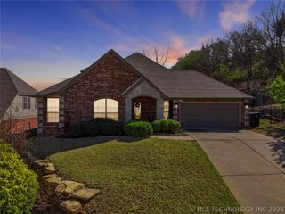 1700 N 1st Street, Broken Arrow, OK 74012