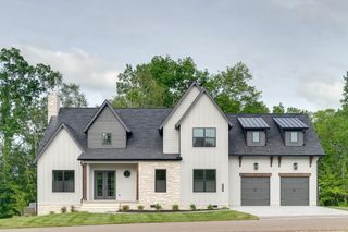 712 Fanning Bend Dr, Winchester, TN 37398