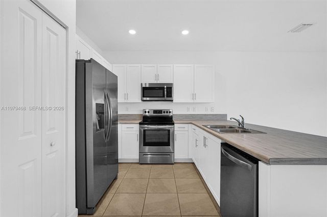 10031 SW 228th Ter, Miami, FL 33190