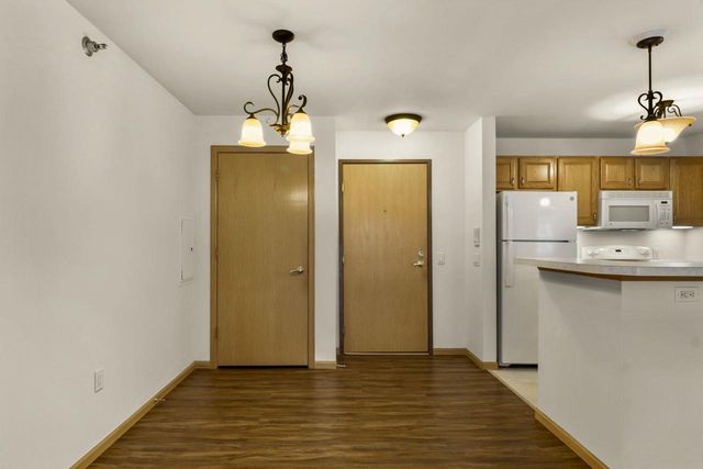 6801 Parkside Circle, Windsor, WI 53532