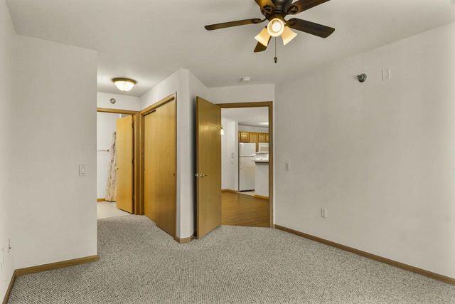 6801 Parkside Circle, Windsor, WI 53532