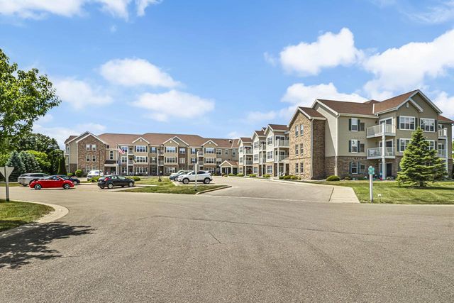 6801 Parkside Circle, Windsor, WI 53532