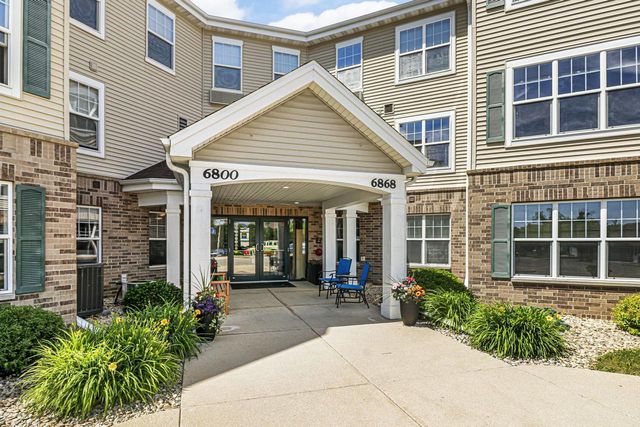 6801 Parkside Circle, Windsor, WI 53532