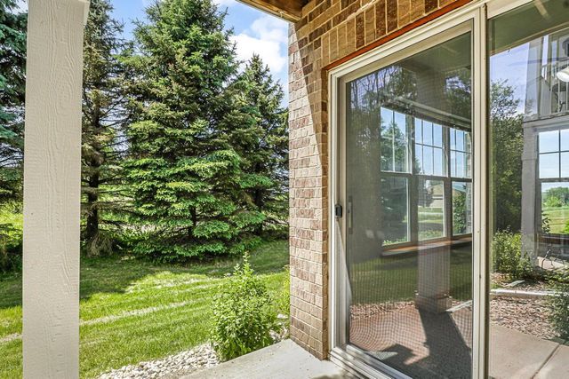 6801 Parkside Circle, Windsor, WI 53532