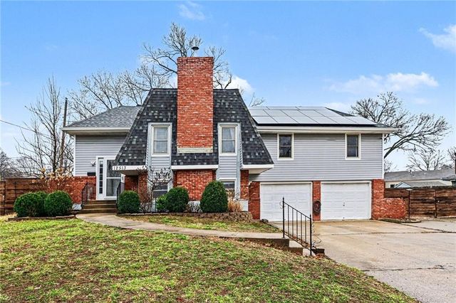 12513 Monroe Avenue, Grandview, MO 64030